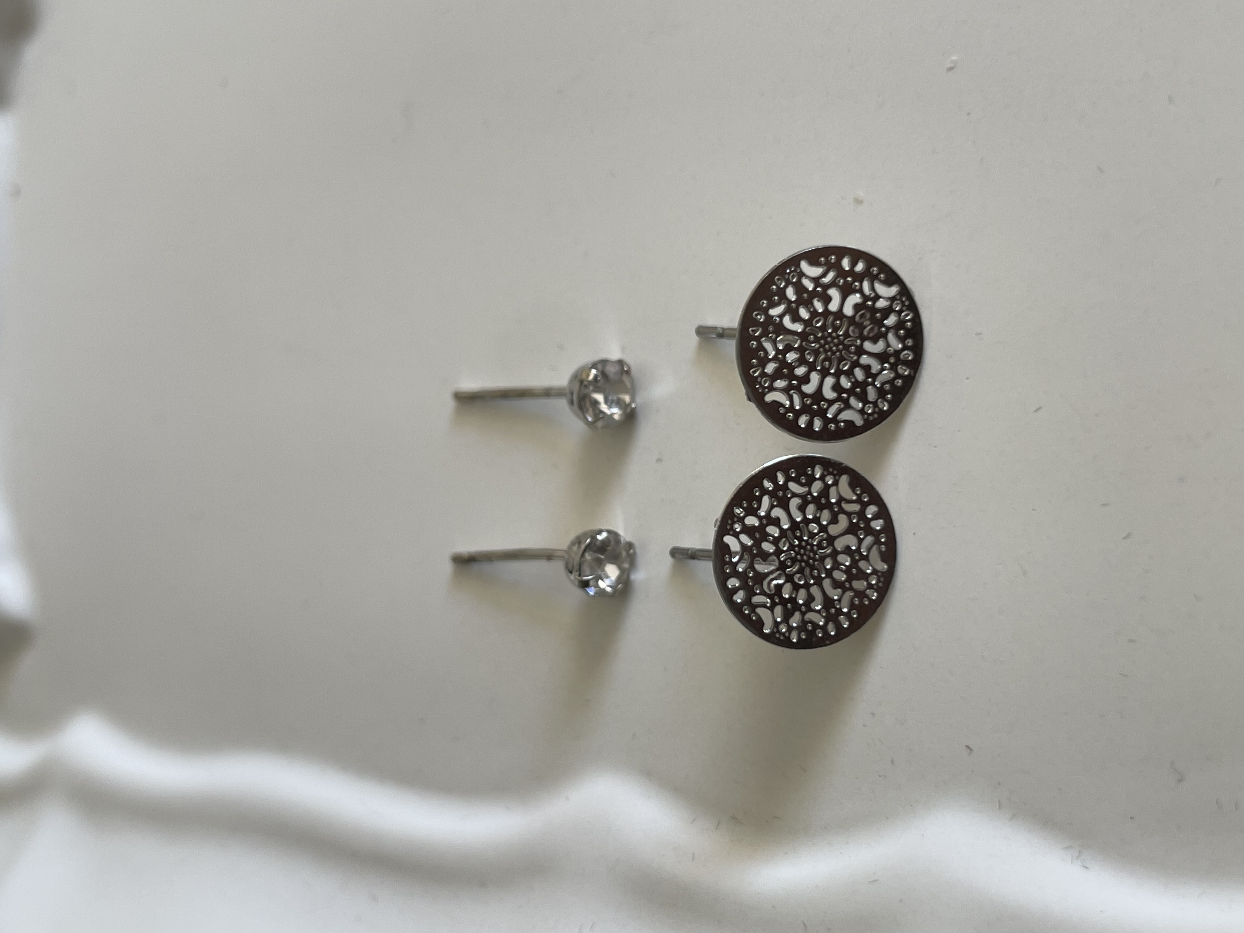 ست گوشواره میخی نقره‌ای (نگین + مندالا) ER-096
